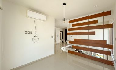 CASA CON ALBERCA EN RENTA EN PUNTA TIBURON