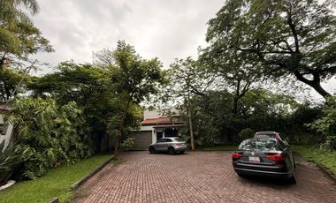 Residencia recién remodelada en Las Fincas, Jiutepec