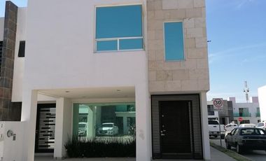 Casa en RENTA Casa en Zafiro Residencial