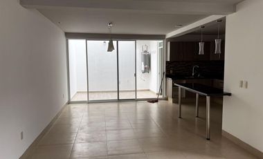 Casa en RENTA Casa en Zafiro Residencial
