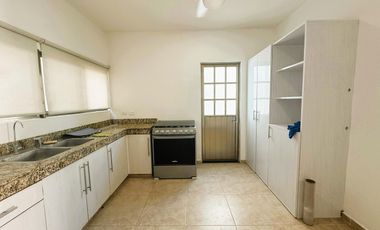 Casa en Privada Magnolia con Piscina y Amplias Amenidades