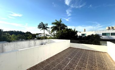Casa en Privada Magnolia con Piscina y Amplias Amenidades