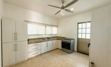 Casa en Privada Magnolia con Piscina y Amplias Amenidades