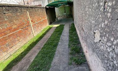 VENTA CASA 2 DORMITORIOS - ZONA CENTRO