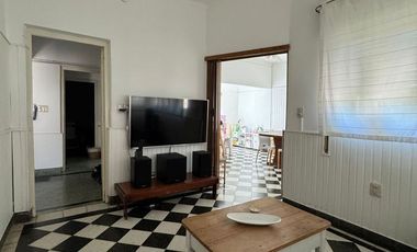 VENTA CASA 2 DORMITORIOS - ZONA CENTRO