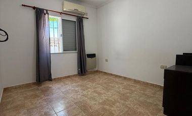 VENTA CASA 3 DOMITORIOS BARRIO SUROESTE