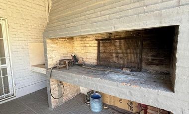VENTA CASA 3 DOMITORIOS BARRIO SUROESTE