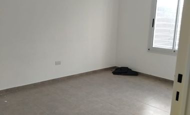 ALQUILER CASA 2 HABITACIONES UNIVERSITARIO DE HORI