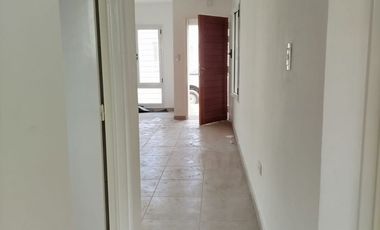 ALQUILER CASA 2 HABITACIONES UNIVERSITARIO DE HORI