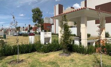 RENTA DE CASA EN VILLA TOSCANA III