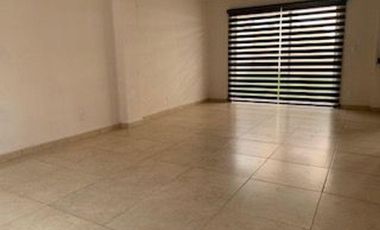 RENTA DE CASA EN VILLA TOSCANA III