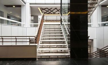 Edificio Comercial de lujo Teopanzolco