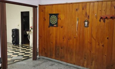 Venta San Martin con Jardin y cochera