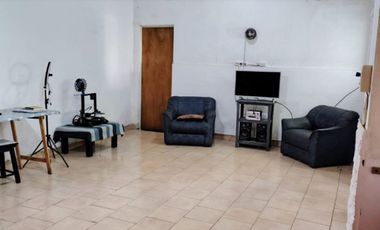 Venta San Martin con Jardin y cochera