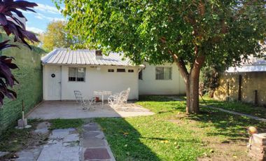 Venta San Martin con Jardin y cochera