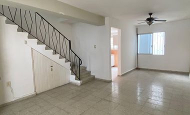 FRACC. REFORMA, Casa en RENTA de 3 recamaras y 1.5 baño