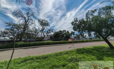 TERRENO EN VENTA Y/O RENTA