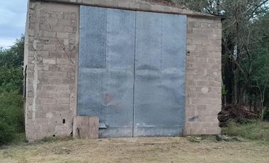 Terreno con galpón en I. Cayupan 220 - Santa Rosa