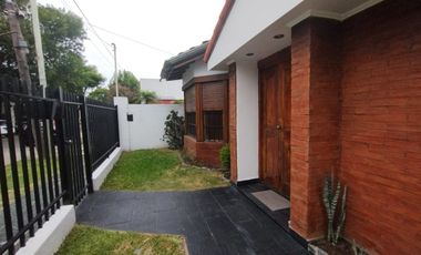 VENTA Casa 4 Amb, cochera y terraza. Villa Adelina