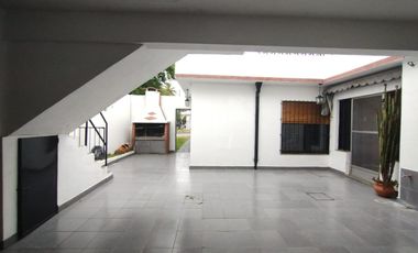 VENTA Casa 4 Amb, cochera y terraza. Villa Adelina