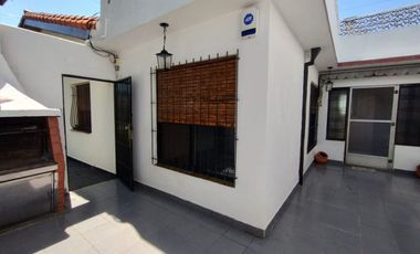 VENTA Casa 4 Amb, cochera y terraza. Villa Adelina