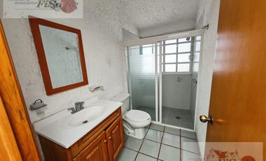 CASA EN RENTA SAN SERAFIN