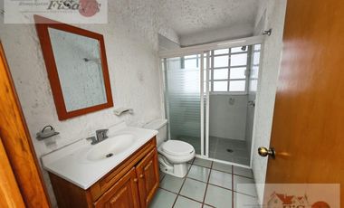 CASA EN RENTA SAN SERAFIN