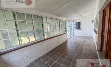 CASA EN RENTA SAN SERAFIN