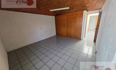 CASA EN RENTA SAN SERAFIN