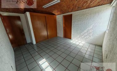 CASA EN RENTA SAN SERAFIN