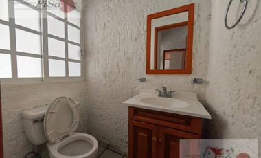 CASA EN RENTA SAN SERAFIN