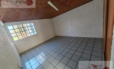 CASA EN RENTA SAN SERAFIN