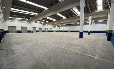 Renta de bodega industrial en Tlalnepantla 2,500 m².