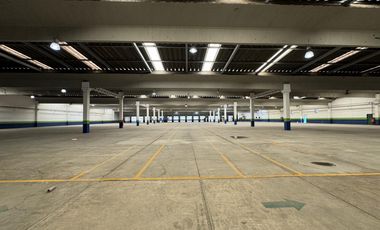 Bodega en renta en Tlalnepantla de 11,992 m².