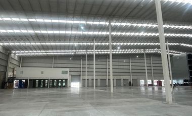 Renta de bodega de 6,561 m² en Toluca