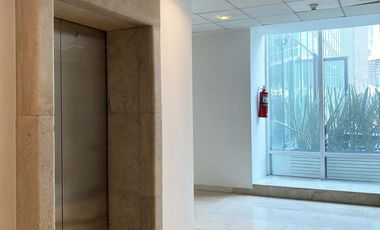 Oficina de 106 m2 en Renta con Terraza en Santa Fe. D