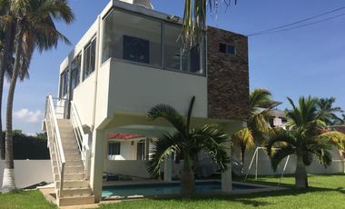 Fracc. El Estero, Casa en RENTA amueblada con ALBERCA, MUELLE Y ACCCESO A CANAL