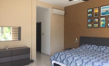 Fracc. El Estero, Casa en RENTA amueblada con ALBERCA, MUELLE Y ACCCESO A CANAL