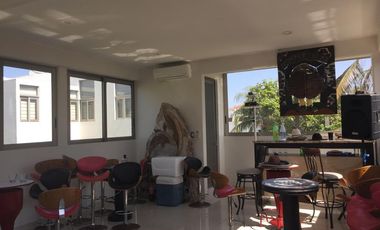 Fracc. El Estero, Casa en RENTA amueblada con ALBERCA, MUELLE Y ACCCESO A CANAL