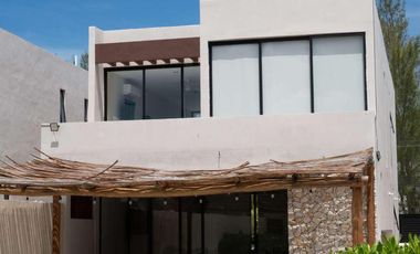 Hermosa Villa en Renta en Chicxulub Puerto Yucatan AMUEBLADA cerca del MAR