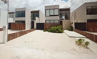 Hermosa Villa en Renta en Chicxulub Puerto Yucatan AMUEBLADA cerca del MAR