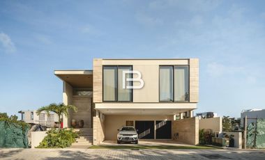 Casa En Venta En Puerto Cancún