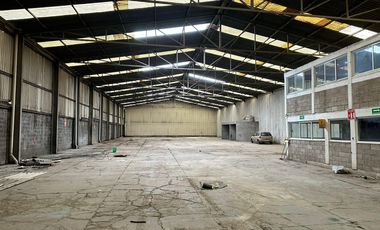 Bodega en venta de 2,500 m2 en San Isidro