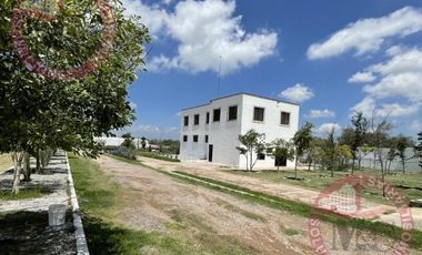 Venta de Terreno Industrial-Mixto, Frente a Planta Cruz Azul, Tepezalá-Aguascalientes.