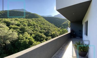 CASA EN VENTA SIERRA ALTA ZONA CARRETERA NACIONAL MONTERREY