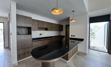 CASA CON ROOF TOP EN VENTA EN LOMAS DE LA RIOJA