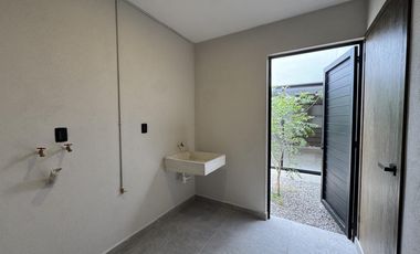 CASA CON ROOF TOP EN VENTA EN LOMAS DE LA RIOJA