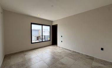 CASA CON ROOF TOP EN VENTA EN LOMAS DE LA RIOJA