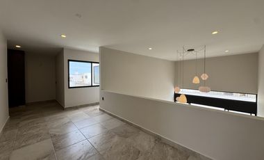 CASA CON ROOF TOP EN VENTA EN LOMAS DE LA RIOJA