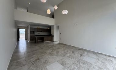 CASA CON ROOF TOP EN VENTA EN LOMAS DE LA RIOJA